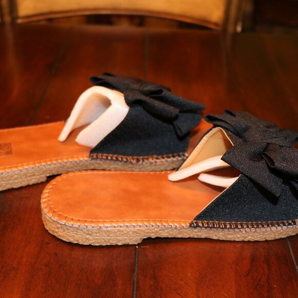 FINAL OFFER! - NIB Black Bow Summer Sandals Flats - EU 39/US 8.5 - Picture 5 of 7